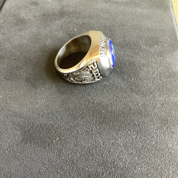 UNIVERSITY OF MEMPHIS CLASS RING - Picture 5 of 6